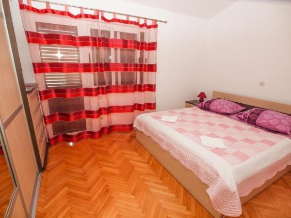 Apartmani Abesinac Макарска Экстерьер фото